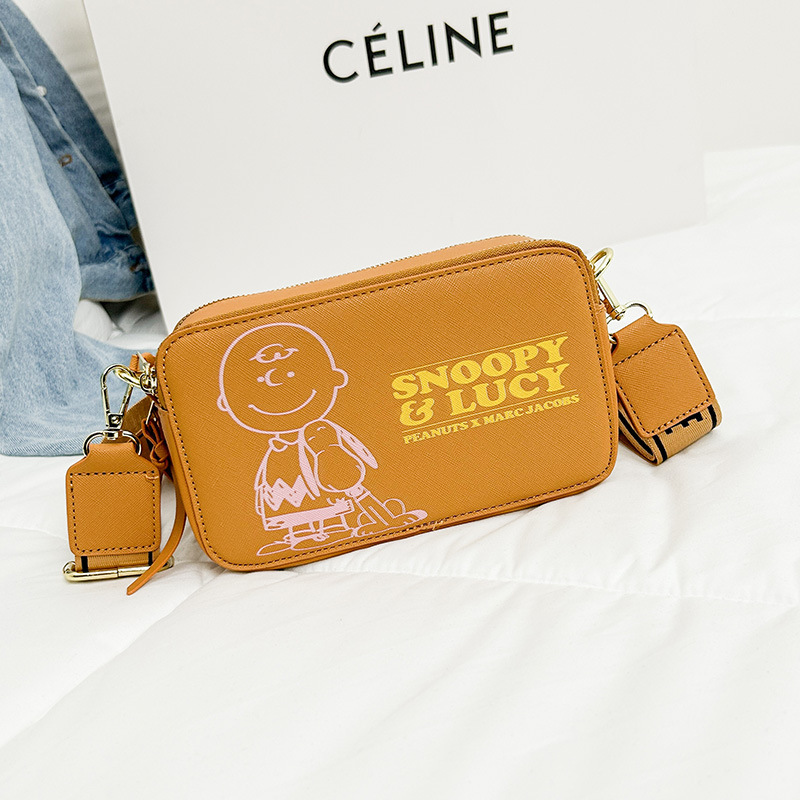 Bolsos pequeños de comercio exterior transfronterizo para mujer 2024 nuevo periódico de pizarra de banda ancha bandolera bolso cuadrado pequeño de verano de moda