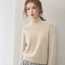 女式毛呢外套;女式羊绒衫;女装呢料加工