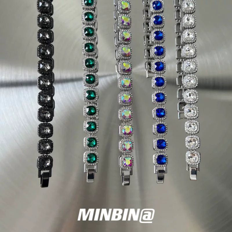Men's necklace, chain for key bag  hip-hop style for men and women, sweater, American style, with gem, high-quality style