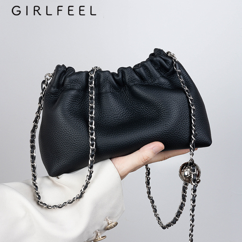 Gefeini factory sales delivery bag for women 2023 new trendy niche pleated cloud bag handbag fashion messenger bag