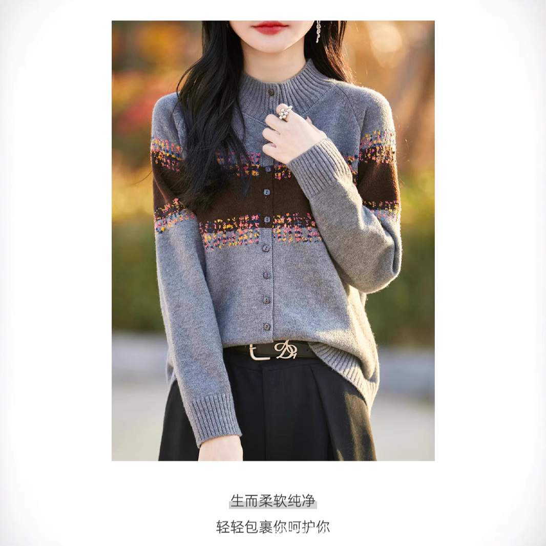 도매 가을과 겨울 새로운 피부 친화적 인 벨벳 세미 하이 크루 넥 니트 카디건 스퀘어 버클 대비 자카드 탑 코트 숙녀