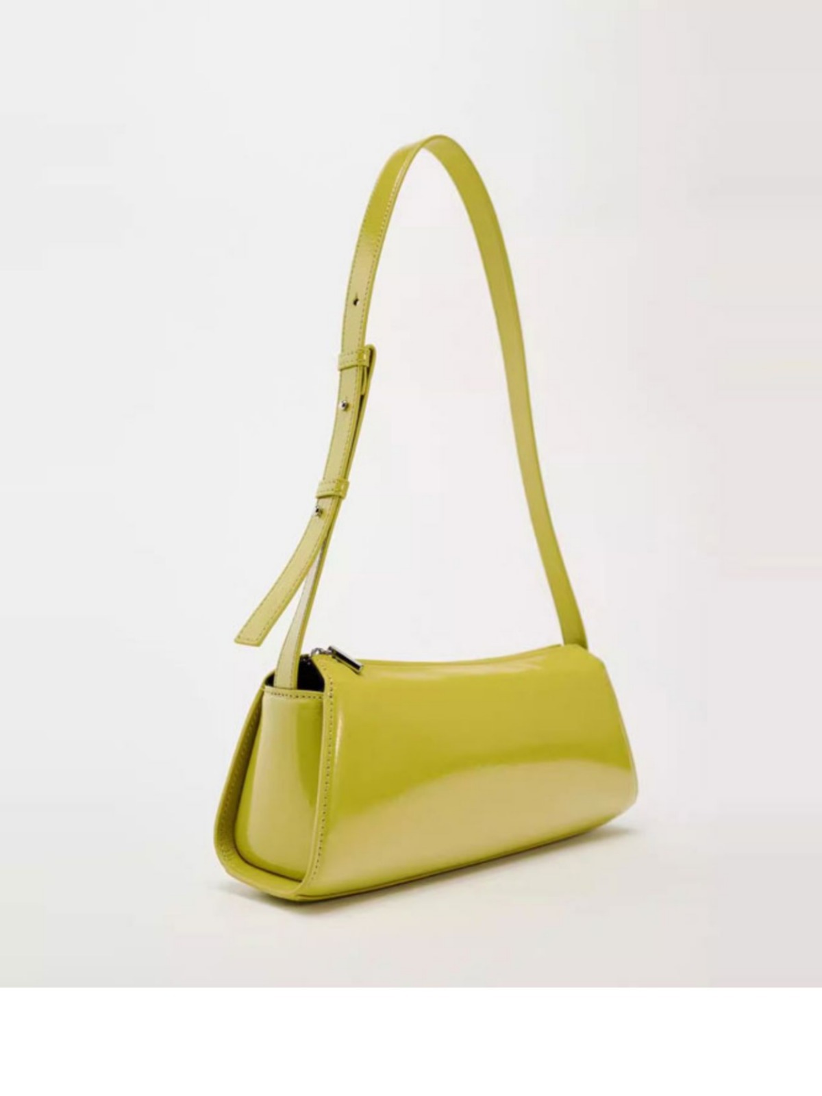 Venta al por mayor transfronteriza ZR casa verano nuevos bolsos de mujer color caramelo todo fósforo simple acolchado un solo hombro axila bolso casual
