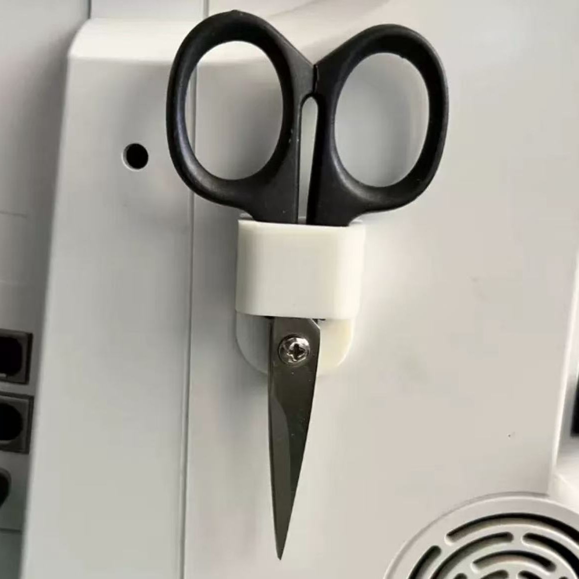跨境3d打印办公收纳剪刀置物支架小型收纳免打孔缝纫用品整理盒