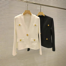 2025早春新款复古金扣V领修身外套气质针织开衫女上衣