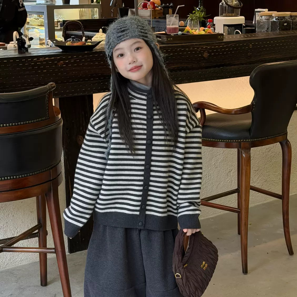 花与寻女童毛衣2025冬季新款韩版加厚条纹毛衣柔软亲肤保暖内搭潮