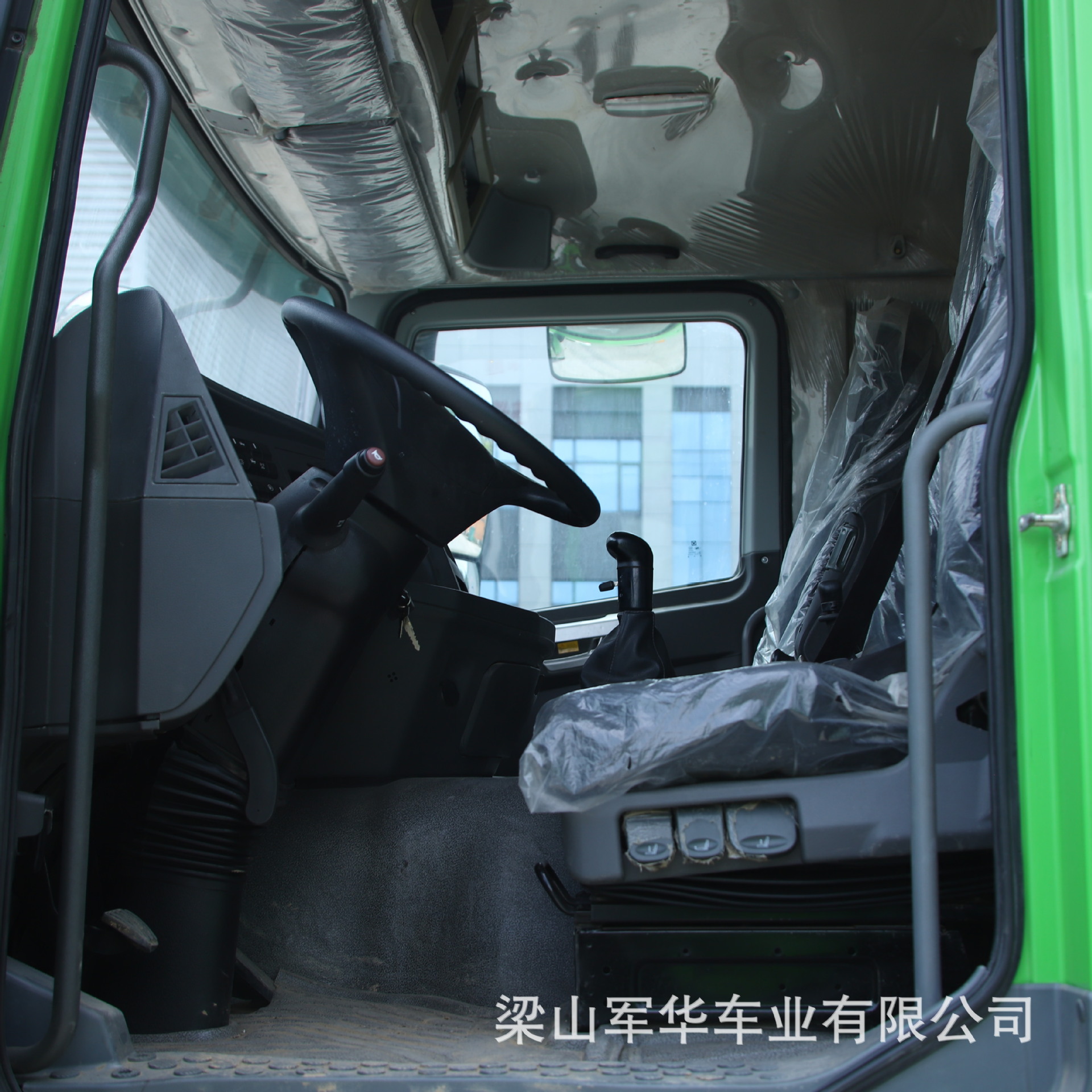 XCMG dump truck for sale, 10-wheel mining dump truck, sand and gravel transport vehicle, 8-wheel rear self-unloading engineering vehicle