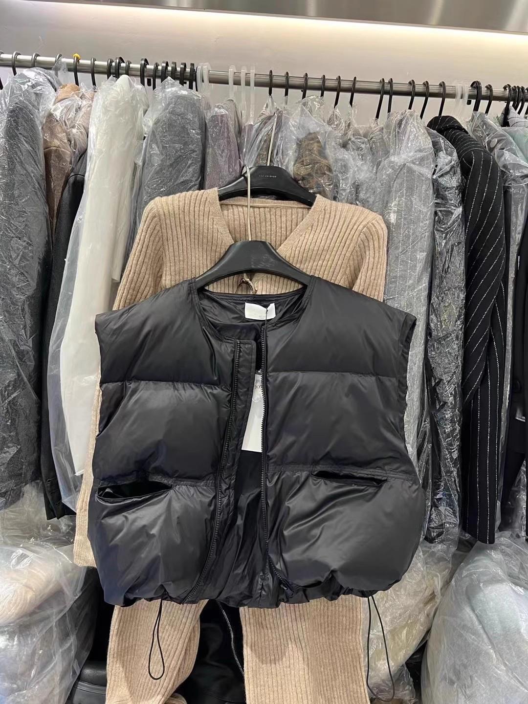 검은색