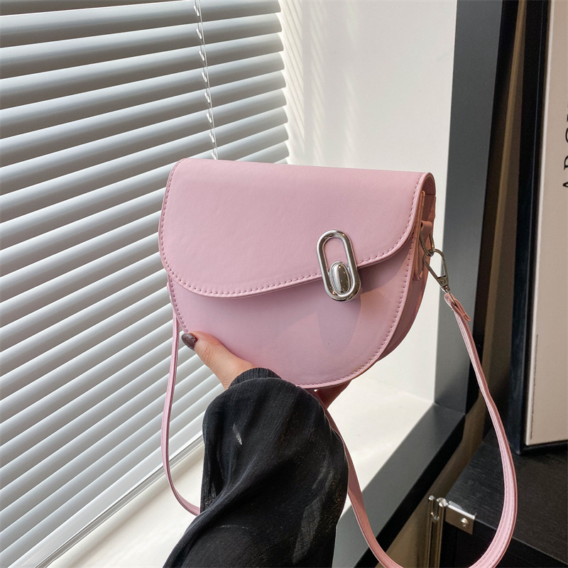 Textura bolso de mujer bolso de verano 2024 nuevo estilo popular bolso de mochila de moda versátil bolso de hombro de brazo bolso de silla