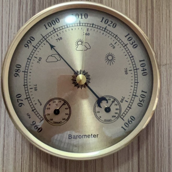 新130MM指针式气压计温湿度计家用晴雨表三合一晴雨计可调节校准