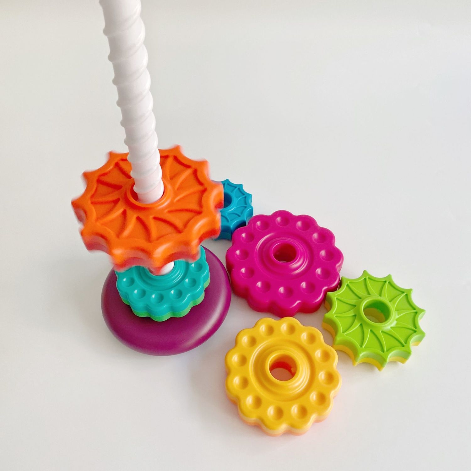 Del bebé cognoscitivo Arco Iris girando torreta de los niños jengle educación temprana geométrica giratoria virola girando juguete