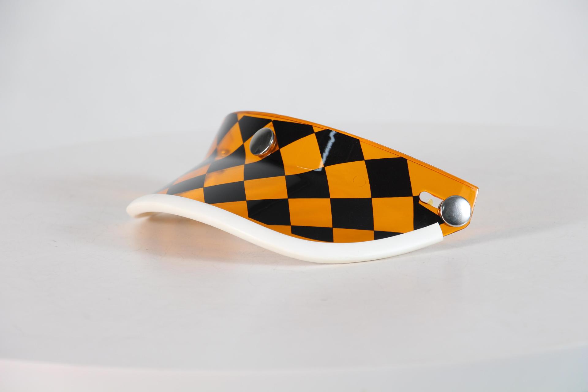 Three-Button Helmet Visor Modification with DIY Accessories, Cute Universal Retro Helmet with Windshield for Motorcycles