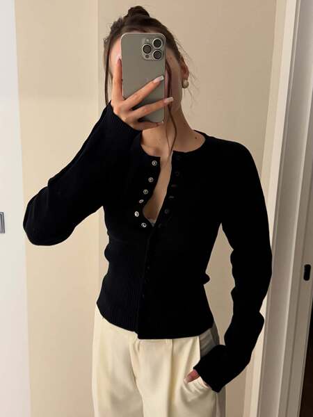 autumn classic base elegant design cardigan with a round collar