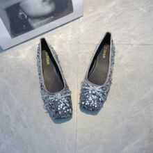 不累脚百搭高颜值平底鞋女2025春夏季网红爆款炸街舒适仙女风单鞋