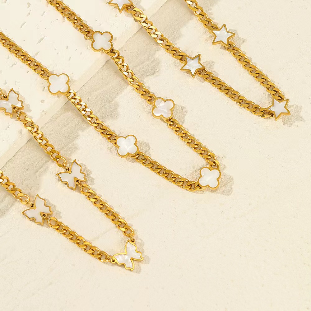 Fashion Pentagram Four Leaf Clover Butterfly Titanium Steel Plating Necklace 1 Piece