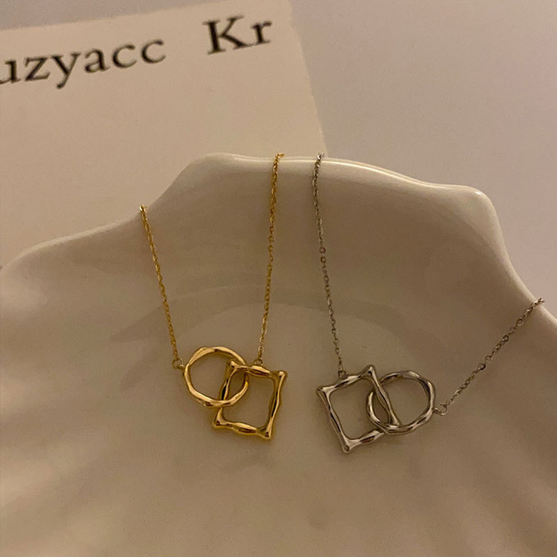 2021 new Korean geometric hollow square and circle interlocking copper clavicle chain