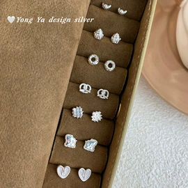 耳钉;项链;戒指