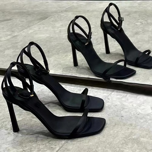 The same style as Dawang 2024 summer new square toe open-toe high heels for women with one-length straps, elegant temperament, slim heels sandals French style
