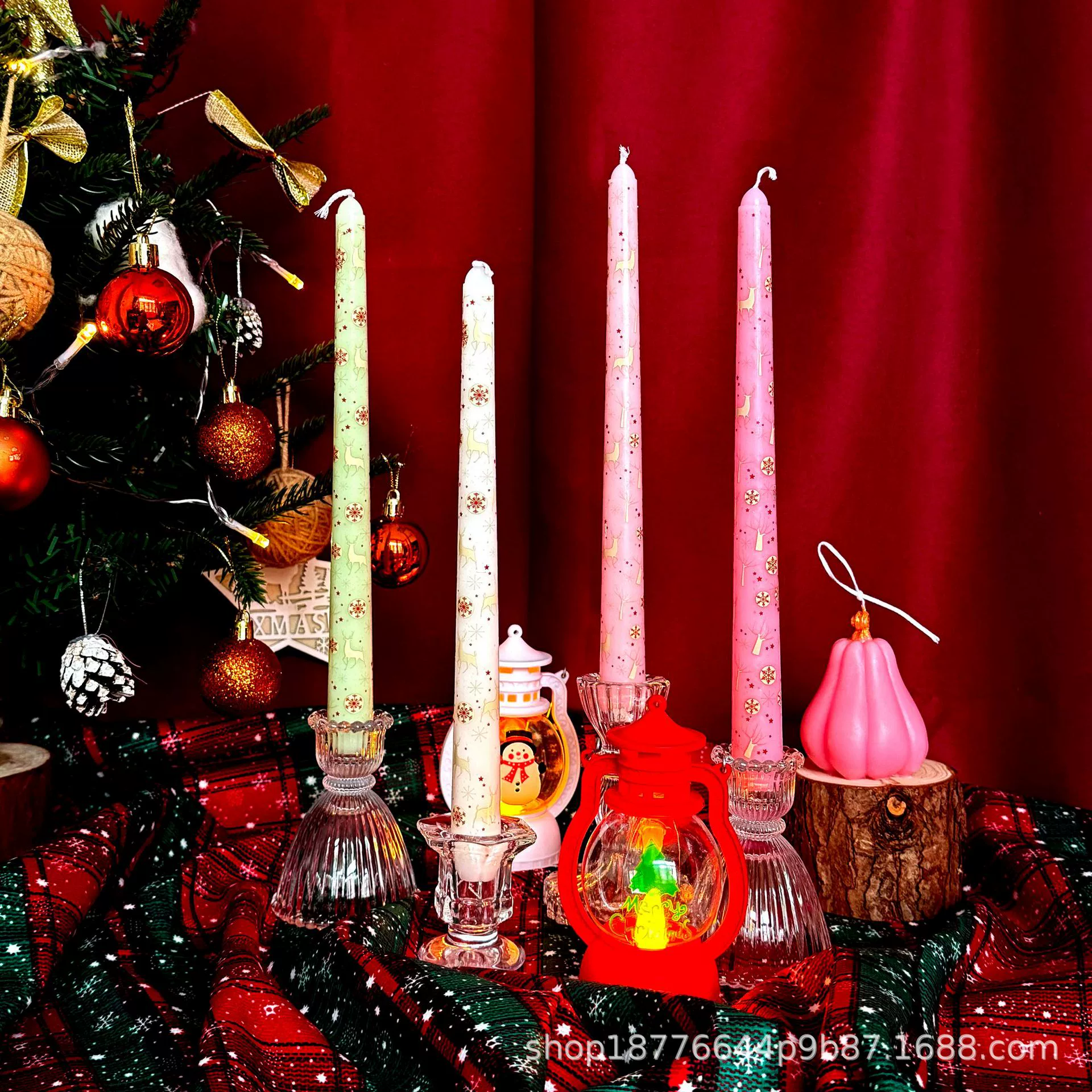 Christmas candle, with snowflakes
