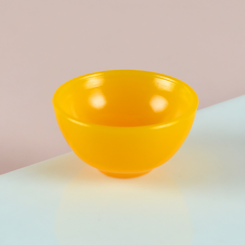 キャンディの色の小さい碗の模型をシミュレーションします。|undefined