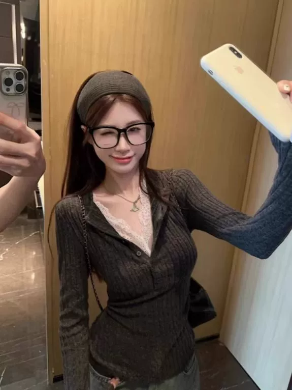 Узкий топ с кружевной отделкой (Hot Girl) — имитация двух частей, зимний, тёмно-серый