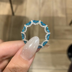 隆隆金 直播新款S925银满钻海蓝宝4*6椭圆鸽子蛋排戒铭媛富婆款