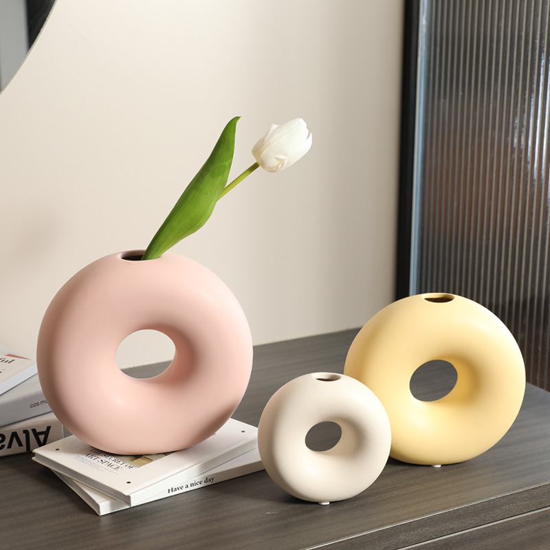 Creativa crema estilo donut florero de cerámica salón arreglo floral decoración TV gabinete escritorio flor seca dispositivo