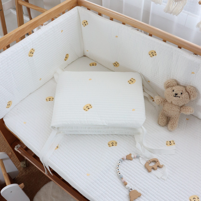 Circunferencia de la cama de la cuna Juego de cama de bebé recién nacido Algodón puro Bordado acolchado coreano Desmontable y lavable Circunferencia anticolisión recién nacido