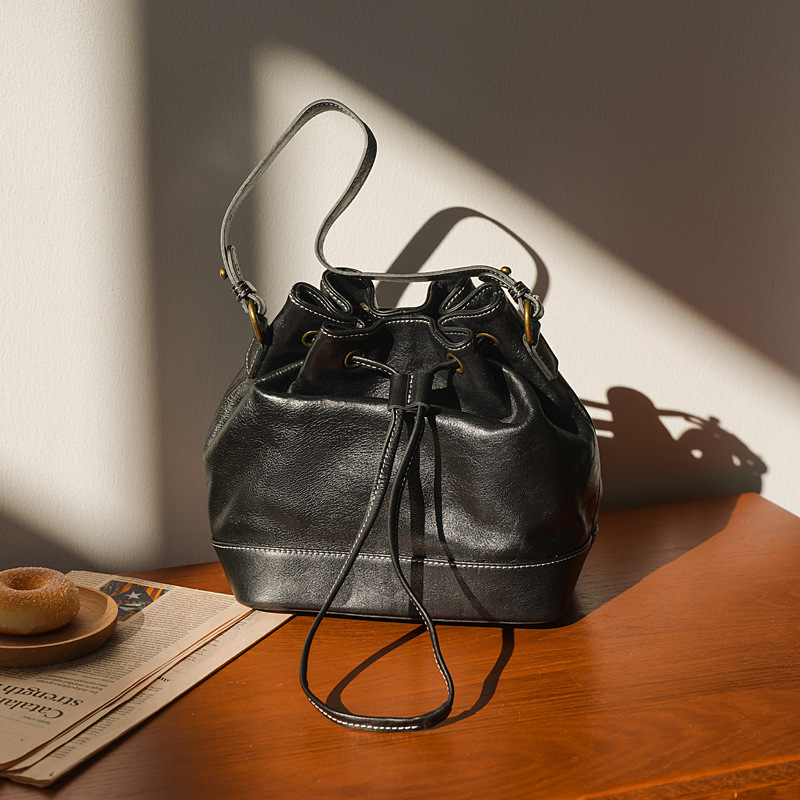 Niche Design Women's Commuter Fashion Genuine Leather Bucket Bag Luxury Chinese Style Large Capacity Crossbody Cowhide Bag - Thumbnail 6