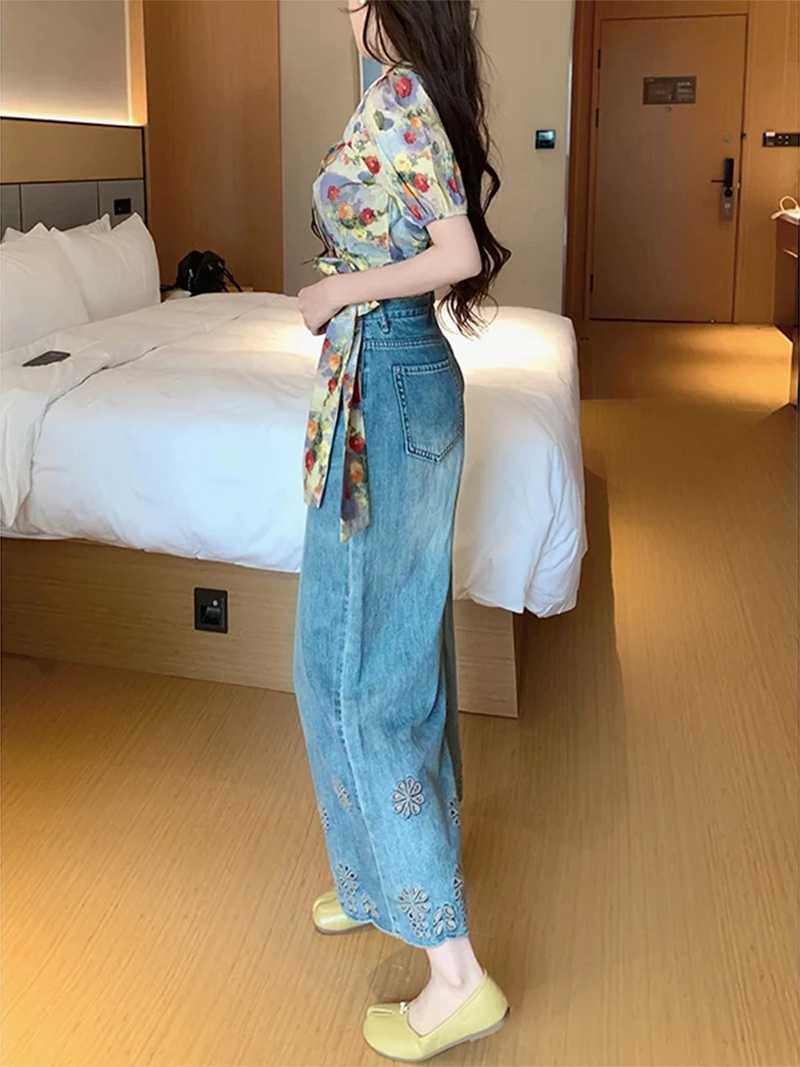 Diseño hueco grande nueve puntos jeans de verano para mujeres nuevos mm grasa suelta cintura alta delgada pantalones rectos de piernas anchas image 4