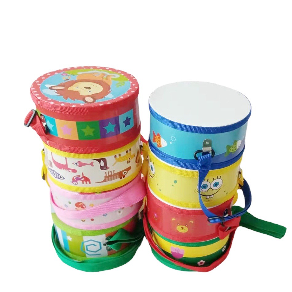 Tambor de doble cara de dibujos animados de madera instrumento de percusión para niños tambor de mano juguete de tambor de mano de jardín de infantes para niños al por mayor