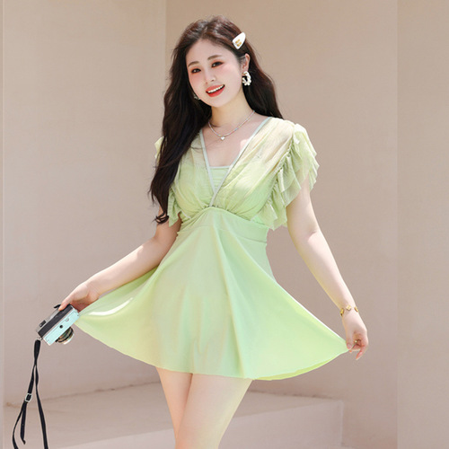 2024 new swimsuits with added fat, conservative slimming, belly-covering, fat girl hot spring plus size Korean version hot spring swimsuit for women