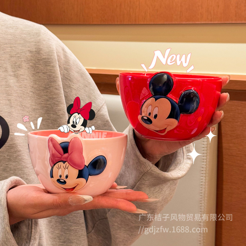 Mickey and Minnie Embossed Ceramic Bowl Set for Home Use, High Aesthetic Children's Bowl, Personal Rice Bowl, Plate, Spoon, and Cutlery Set Mickey and Minnie Embossed Ceramic Bowl Set for Home Use, High Aesthetic Children's Bowl, Personal Rice Bowl, Plate, Spoon, and Cutlery Set