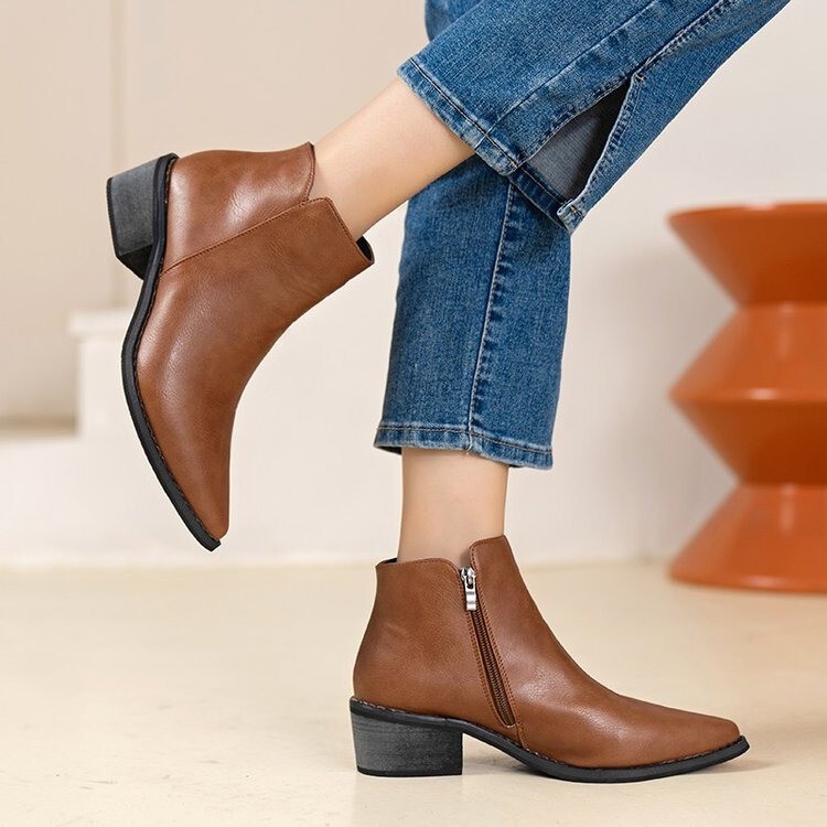 Retro ankle Martin boots for women 2023 new Chelsea boots spring and autumn single boots Brown Western style flat boots boots