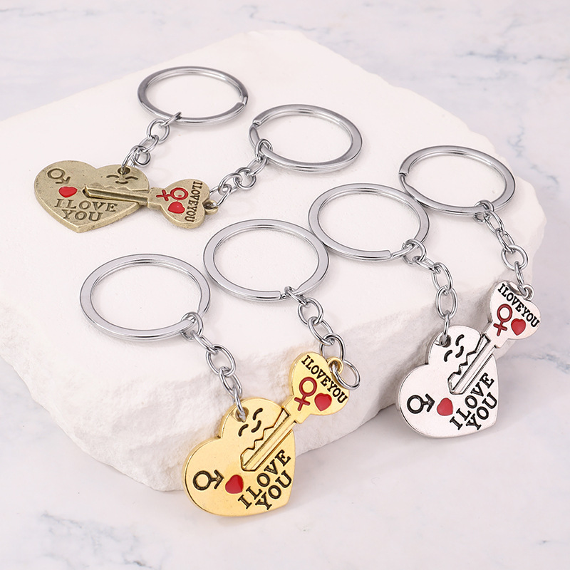 Couple's Qixi keychain creative crush on you English I love you one stone through heart Valentine's Day gift