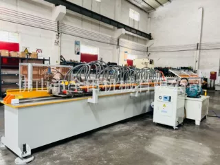 烤漆龙骨T型副龙骨机