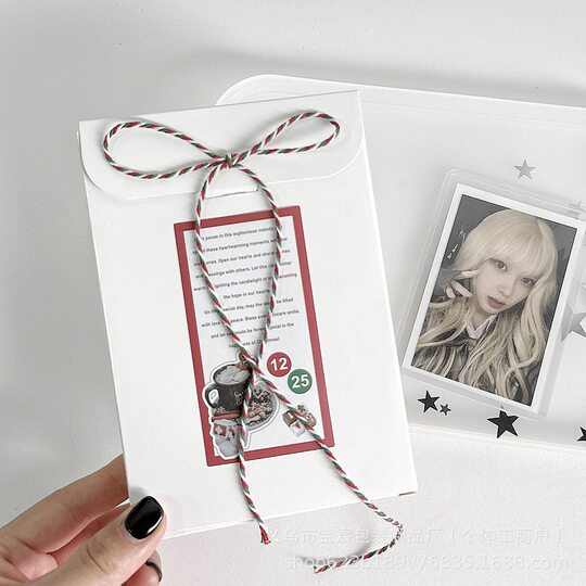 Black and white cowhide paper box high color value diy gift box out of the card star small card packaging advanced sense packaging
