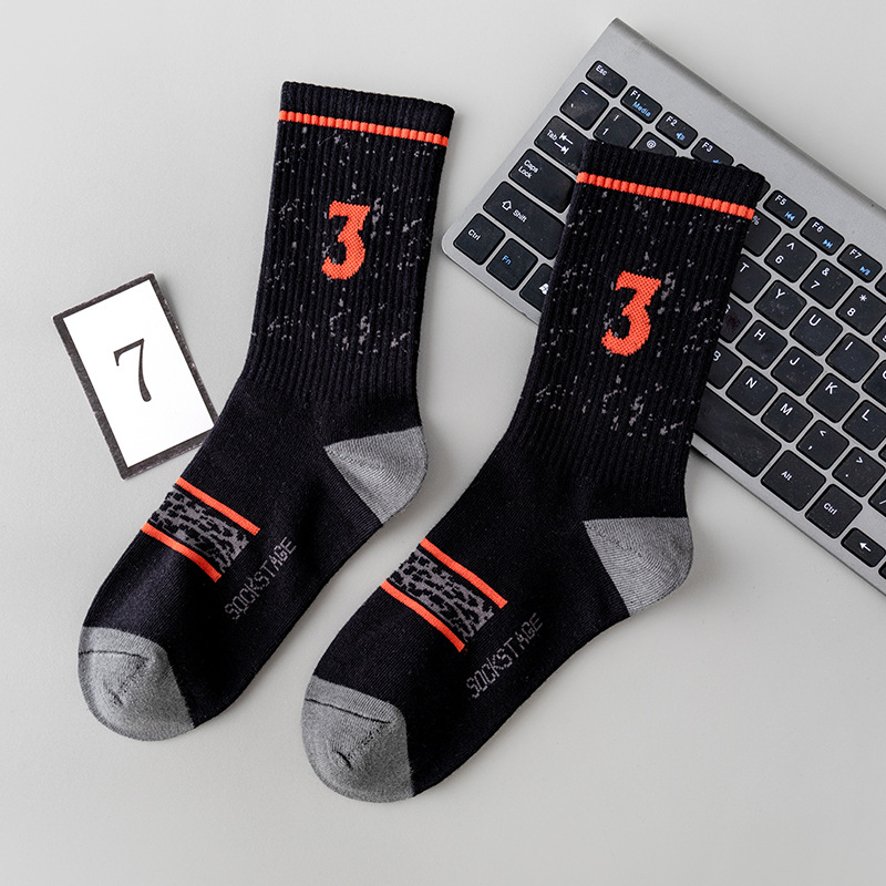 2025d 23 Styles Brand Fear 3 Collaboration Trendy Casual Sports Socks_voghion.com
