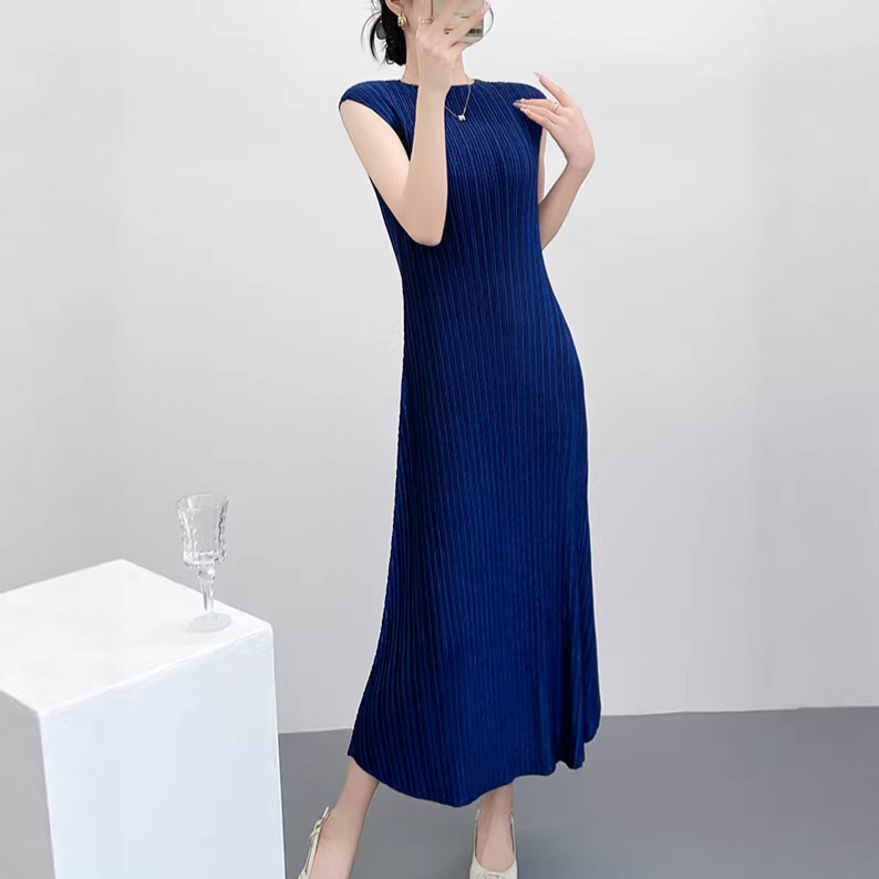 Fashionable Sparkling Dress for Women, Elegant and Graceful Sleeveless Tank Dress, Slim Fit, High-End Party Wear, Socialite Pleated Skirt