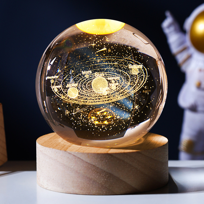 Astronauta estrella de gran tamaño luminosa base de madera bola de cristal 3D esculpida interior lámpara de noche para regalo de cumpleaños de novia decoración