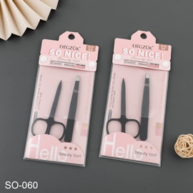 眉刀眉剪;粉扑、美妆蛋;指甲锉