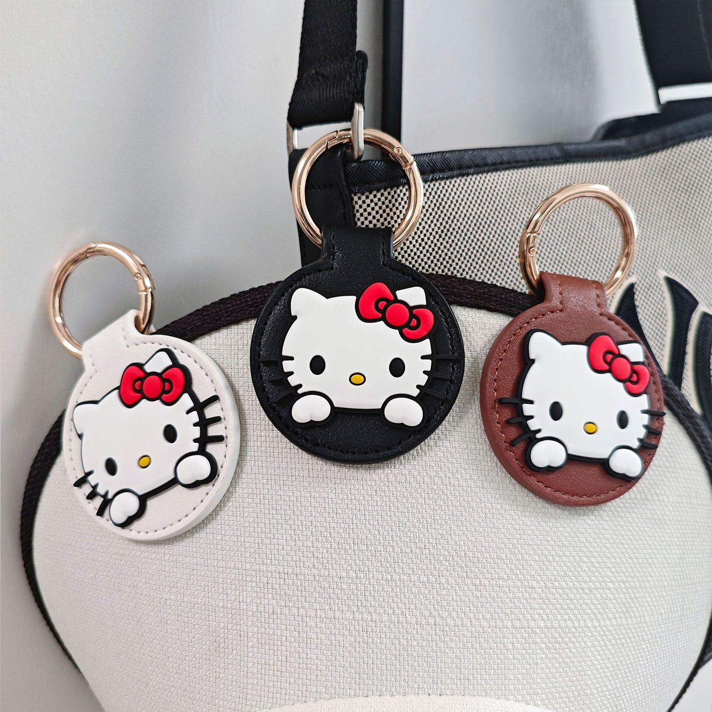 Round Magnetic Hat Clip Portable Bag Hanger with Cartoon Pattern Pu Leather Outdoor Travel Strong Magnetic Clip Hat Accessory