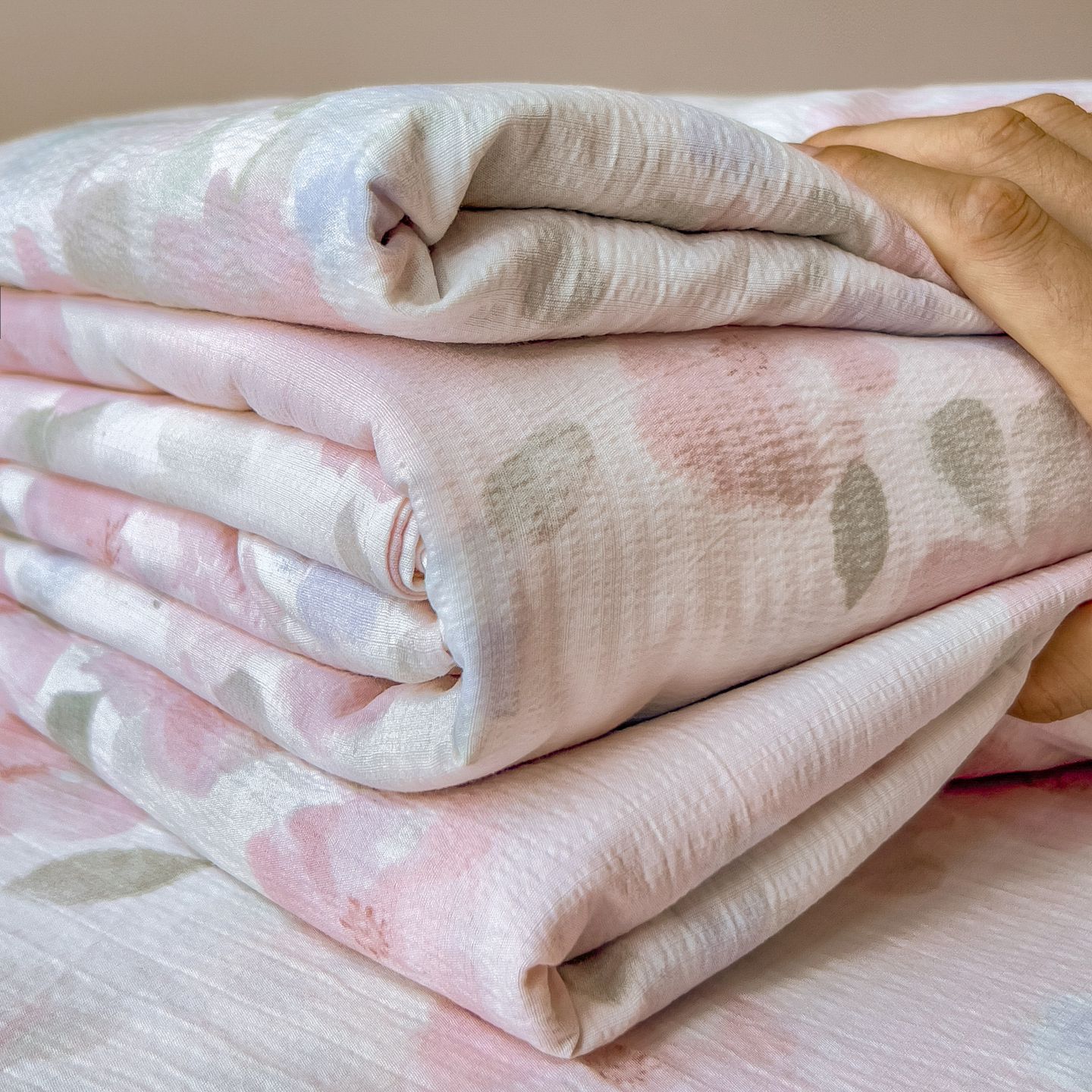 2025 nuevo conjunto de cuatro piezas de cama de doble hilo, sábanas de cama de dormitorio de tres piezas de cama