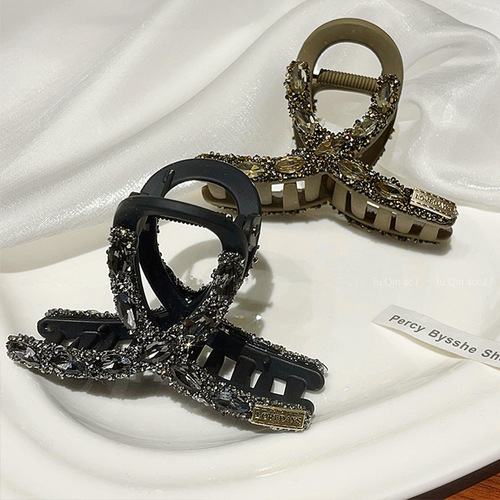 Low hair volume? Try this! High-end water diamond claw clip hair shark clip hair accessory, elegant half-up hairpin for girls.