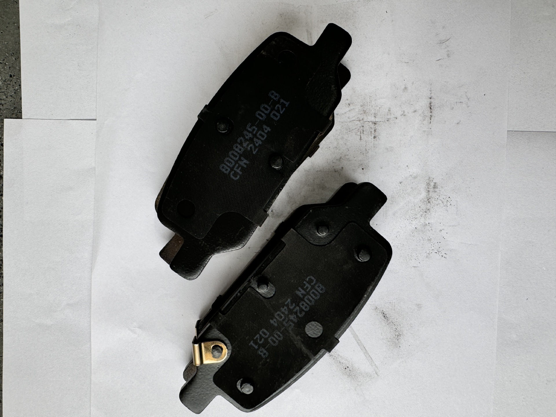 8008251‑00‑A Tesla Model 3/Y / Renewed Y Rear Wheel Brake Pads Standard Version Brake Pads