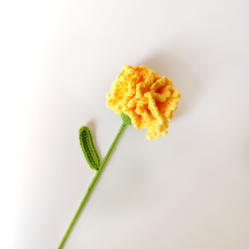 Producto terminado-Clavel amarillo dorado