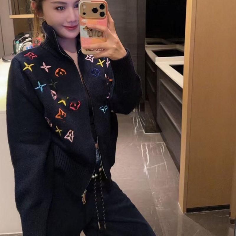 Korean Design Colorful Graphic Embroidered Zipper Knitwear Women's Autumn and Winter 2025 New Versatile Cardigan Jacket Korean Design Colorful Graphic Embroidered Zipper Knitwear Women's Autumn and Winter 2025 New Versatile Cardigan Jacket