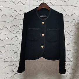 连衣裙;女式毛呢外套;女式风衣