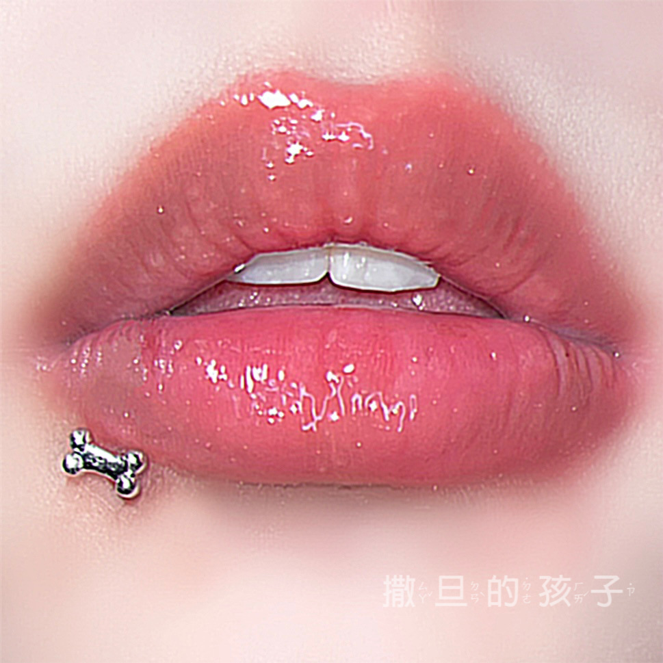Labret stud lip piercing jewelry styling detail