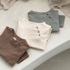 Ins韓国版秋冬服赤ちゃんの底のシャツの子供の長袖の上着は丸首のtシャツの乳幼児の服を厚くします。