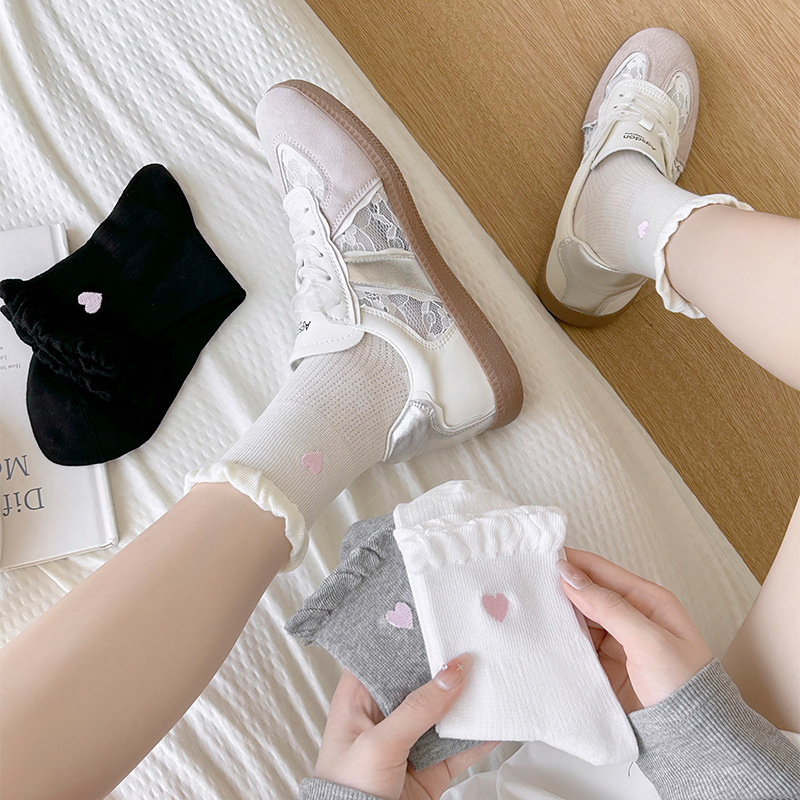 여성 여름 얇은 중목 양말 무봉제 프릴 입구 하트 자수 코튼 데일리 양말